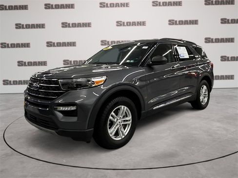 Used 2023 Ford Explorer XLT w/ Equipment Group 202A image 1