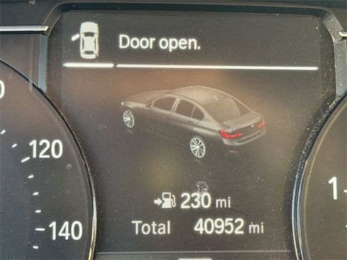 Used 2021 BMW 330i Sedan w/ Convenience Package image 9