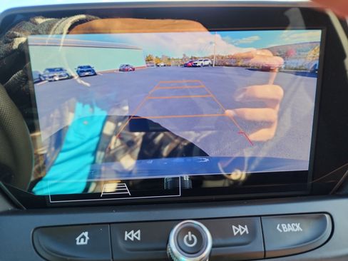 Used 2021 Chevrolet Blazer LT image 18