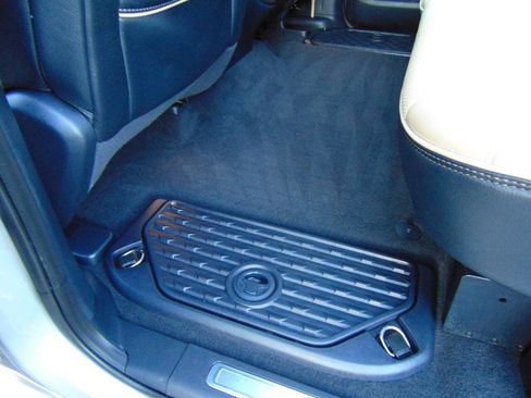 Used 2019 RAM 1500 Limited w/ Advanced Safety Group image 10