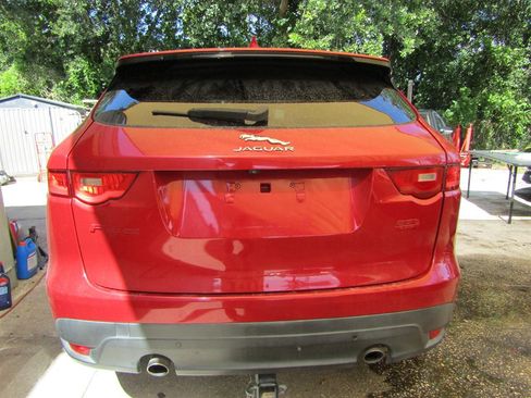 Used 2018 Jaguar F-PACE Premium AWD/4WD image 3