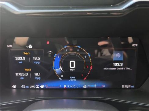 Used 2026 Chevrolet Colorado ZR2 w/ Technology Package AWD/4WD image 13