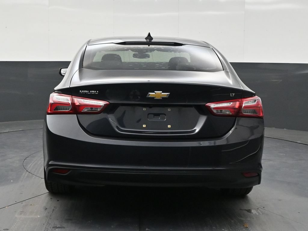 Used 2022 Chevrolet Malibu LT FWD image 4