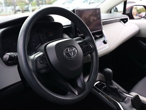 Used 2024 Toyota Corolla LE image 14