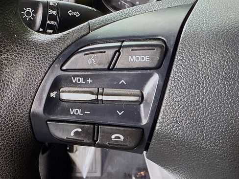 Used 2019 Hyundai Elantra SEL image 14