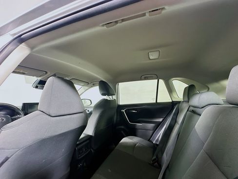Used 2022 Toyota RAV4 XLE image 12