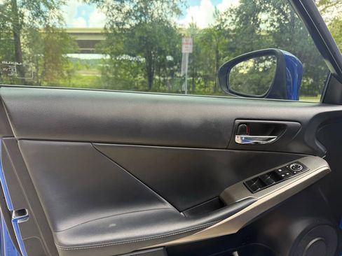 Used 2016 Lexus IS 200t image 15