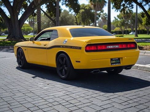 Used 2012 Dodge Challenger SRT8 Yellow Jacket w/ Premium Sound Group image 5
