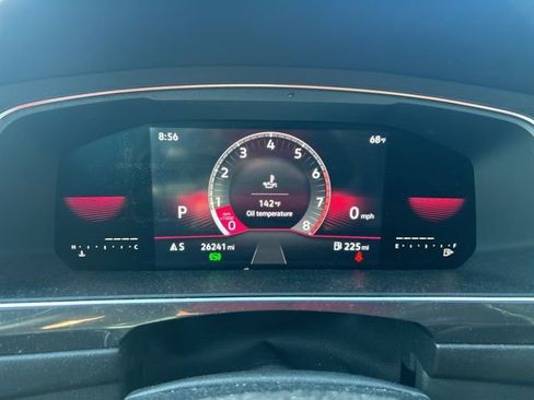 Used 2023 Volkswagen Tiguan SE R-Line image 12