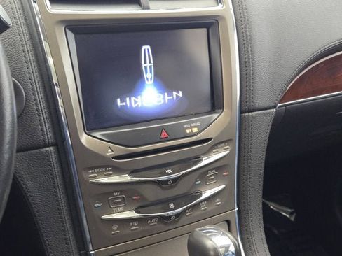 Used 2013 Lincoln MKX AWD image 23