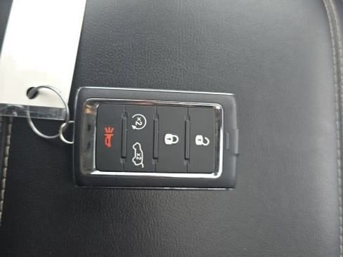 Used 2023 Jeep Grand Cherokee Altitude AWD/4WD image 26