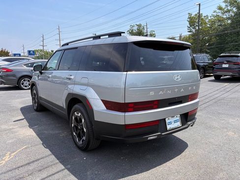 Used 2025 Hyundai Santa Fe SEL AWD/4WD image 5