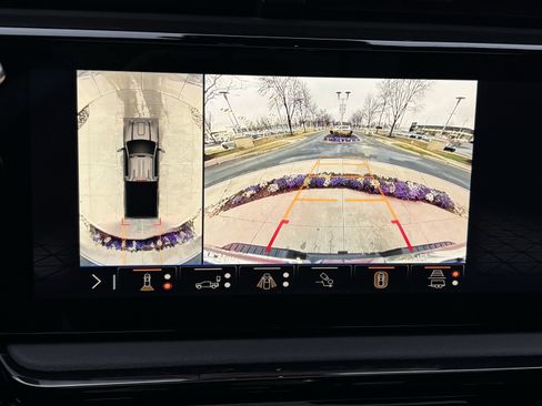 Used 2024 GMC Sierra 2500 AT4 w/ AT4 Premium Plus Package image 24