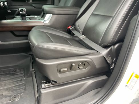 Used 2023 GMC Sierra 1500 SLT w/ SLT Premium Plus Package AWD/4WD image 13