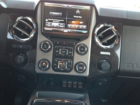 Used 2013 Ford F250 Platinum w/ FX4 Off Road Pkg image 33