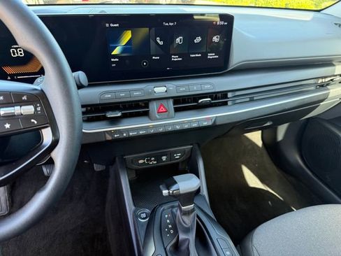 Used 2025 Kia K4 FWD image 19