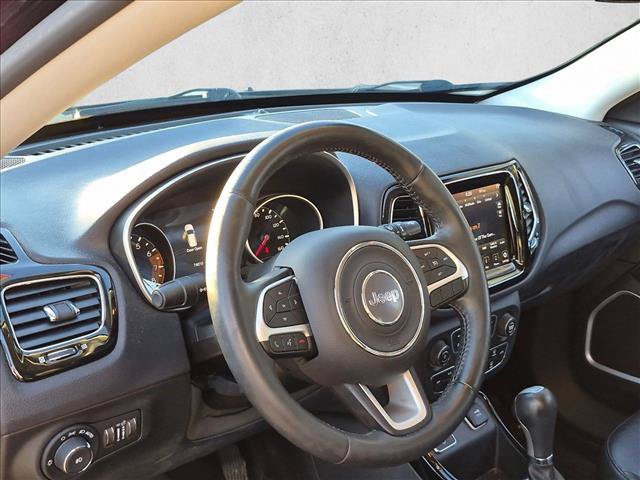 Used 2018 Jeep Compass Latitude w/ Popular Equipment Group FWD image 9