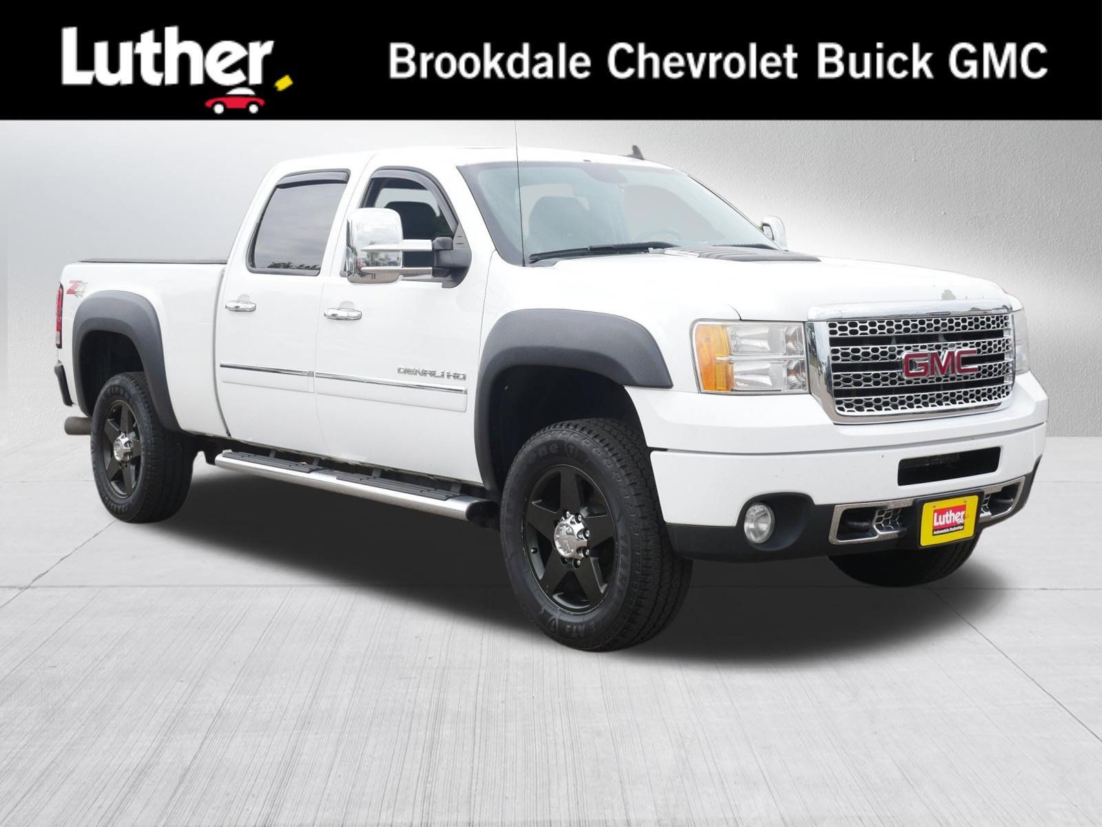 Used 2014 GMC Sierra 2500 Denali w/ Suspension Package, Off-Road AWD/4WD image 1