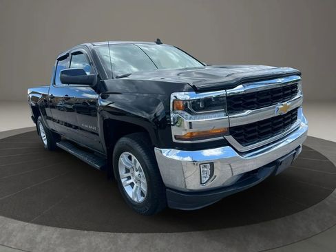 Used 2019 Chevrolet Silverado 1500 LT w/ All Star Edition AWD/4WD image 3