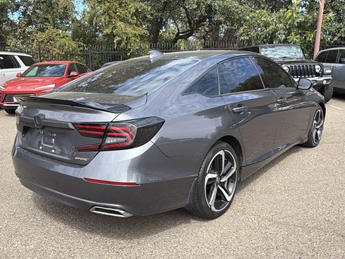Used 2018 Honda Accord Sport image 5