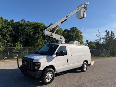 Used 2014 Ford E-350 and Econoline 350 Super Duty RWD image 1