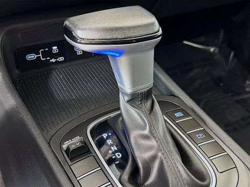 Certified 2024 Hyundai Kona SEL FWD image 18