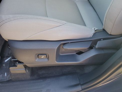 Certified 2025 Toyota Tacoma SR5 image 16