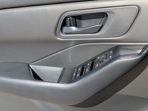 Certified 2025 Nissan Rogue S FWD image 25