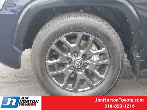 Used 2025 Toyota Sequoia Platinum image 13