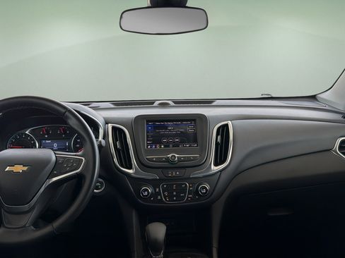 Used 2023 Chevrolet Equinox LT AWD/4WD image 7