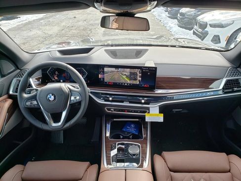 New 2026 BMW X5 xDrive40i w/ Premium Package AWD/4WD image 8