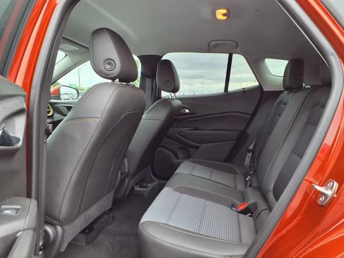 Used 2024 Chevrolet Trax LT w/ Driver Confidence Package FWD image 20