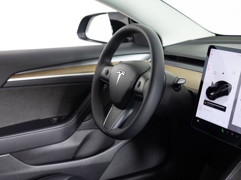 Used 2022 Tesla Model 3 Performance AWD/4WD image 25