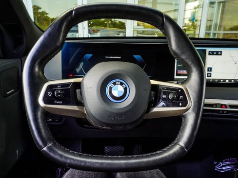 Used 2024 BMW iX xDrive50 w/ Premium Package AWD/4WD image 14