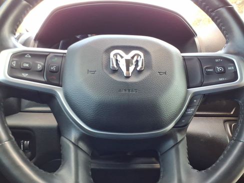 Used 2023 RAM 1500 Lone Star AWD/4WD image 16