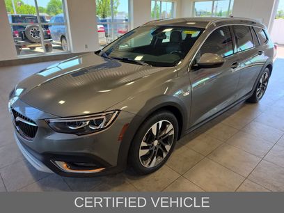 Used 2019 Buick Regal Essence w/ Driver Confidence Package I