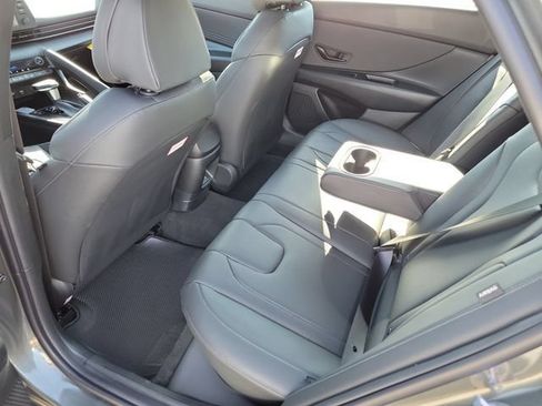 New 2026 Hyundai Elantra SEL Sport FWD image 25