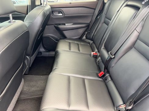Used 2022 Nissan Rogue SV w/ SV Premium Package FWD image 28