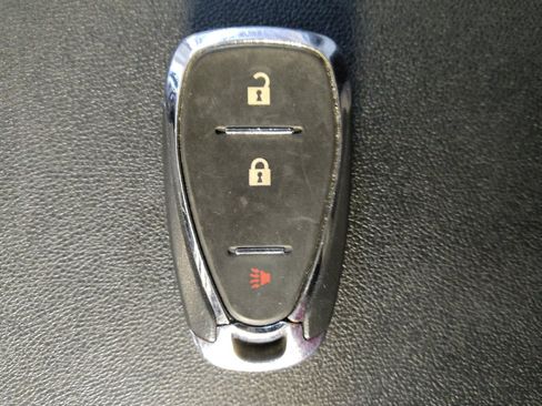 Used 2021 Chevrolet Equinox LS w/ LS Convenience Package AWD/4WD image 32