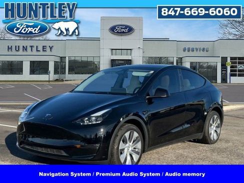 Used 2023 Tesla Model Y Long Range image 1