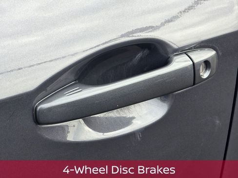 Used 2024 Subaru Legacy Premium image 11