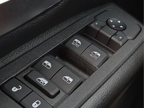 Used 2025 RAM 1500 Classic Warlock image 16