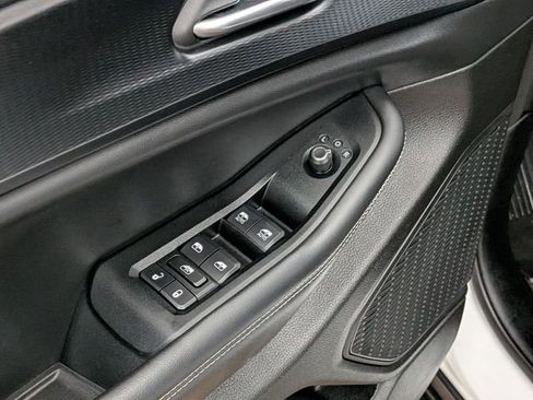 Used 2023 Jeep Grand Cherokee Altitude AWD/4WD image 14