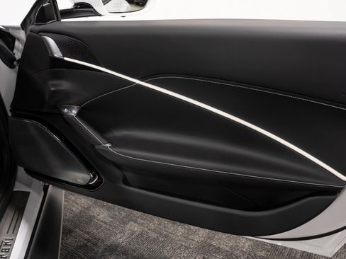 Used 2022 Ferrari Roma RWD image 46