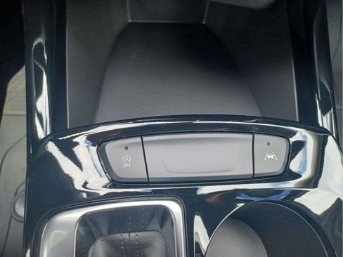 New 2026 Chevrolet Trax LT w/ Driver Confidence Package FWD image 17