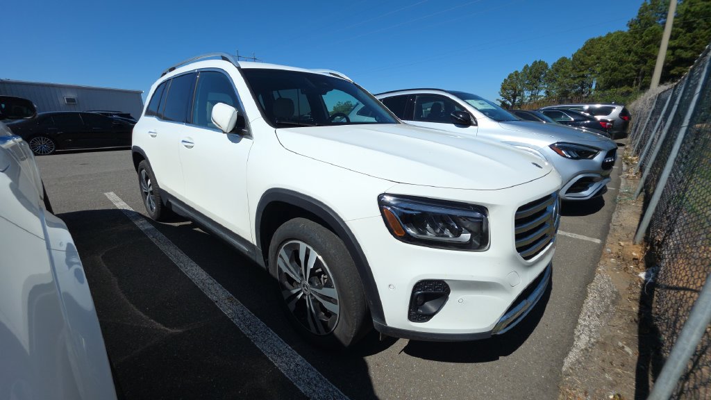 Certified 2025 Mercedes-Benz GLB 250 image 1