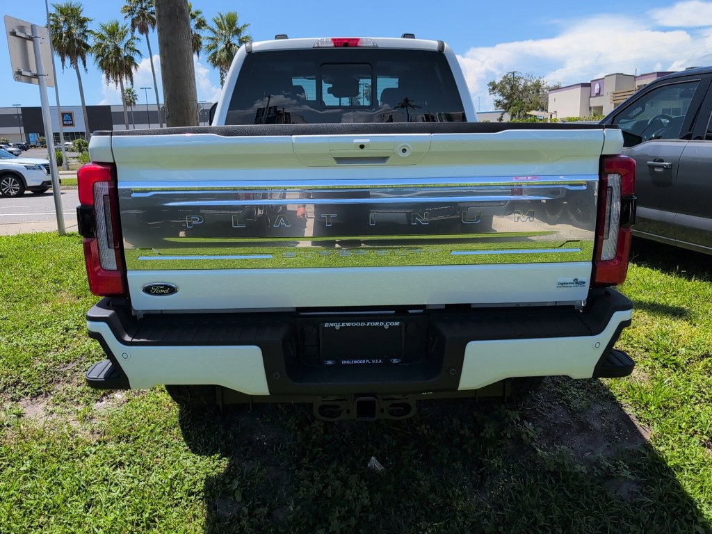 New 2026 Ford F250 Platinum w/ Platinum Plus Package AWD/4WD image 3
