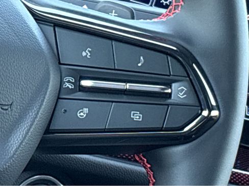 New 2026 Chevrolet Traverse RS FWD image 15