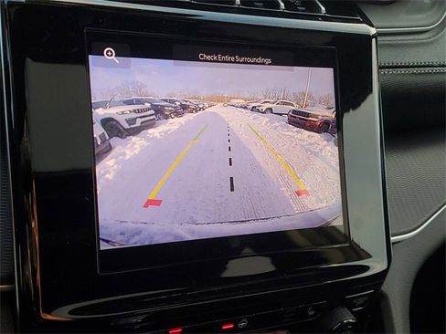 New 2025 Jeep Grand Cherokee L Altitude image 27