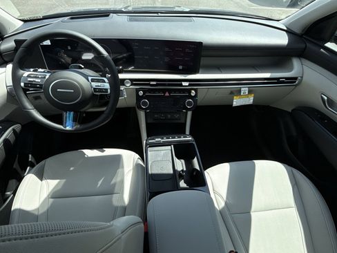 New 2026 Hyundai Tucson Limited FWD image 23